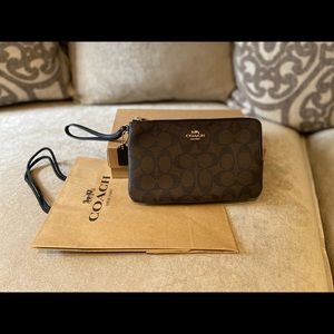 NEW WITH TAGS COACH Large Wrislet